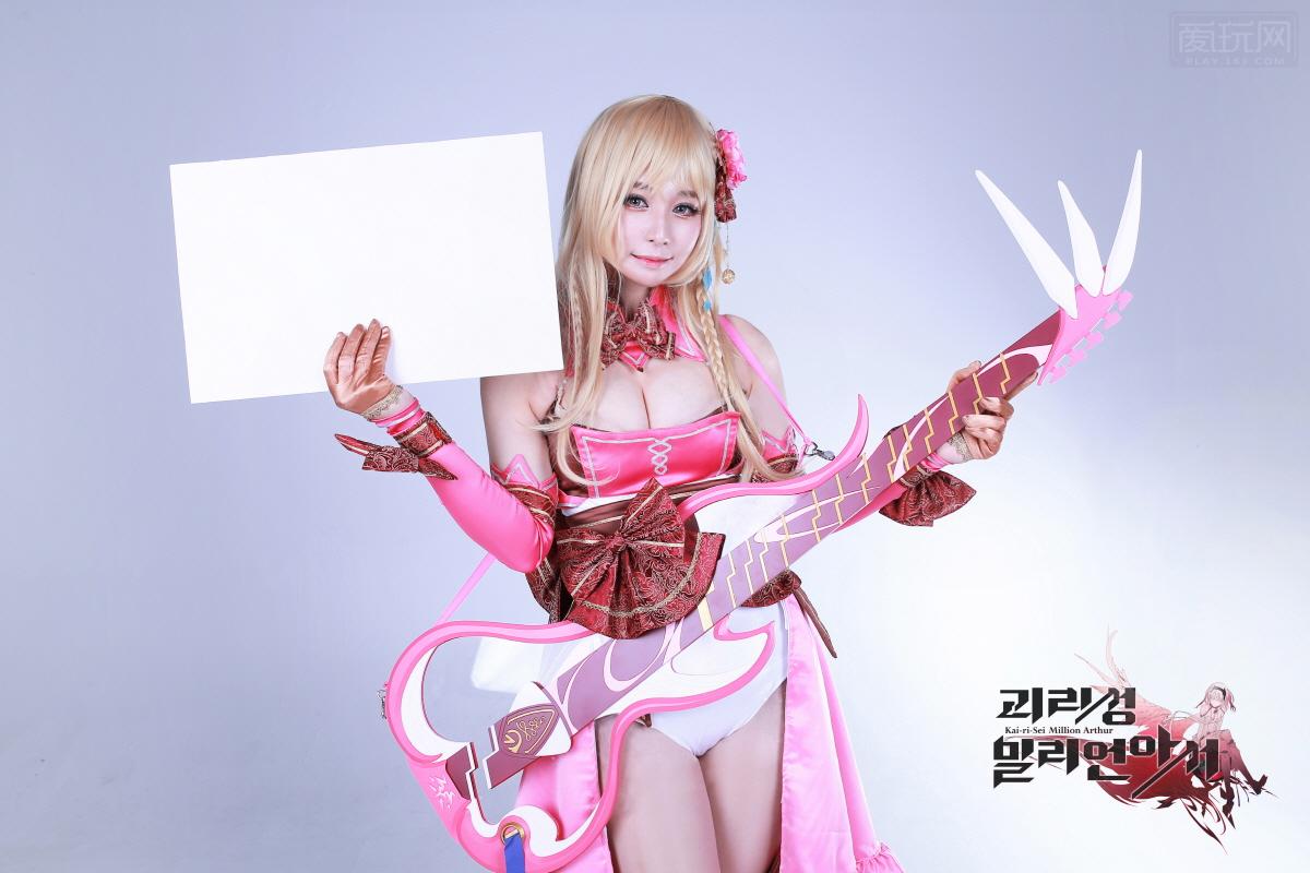 乳量高还原！《乖离性MA》性感Cosplay精选(8) 第8页