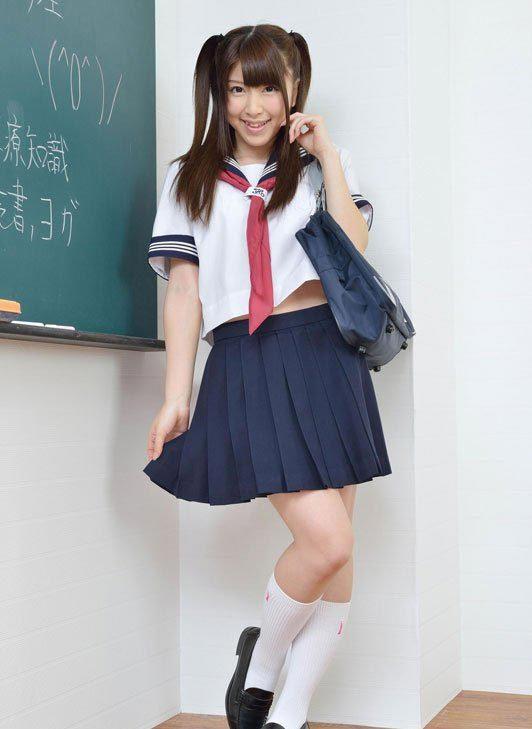 娇小！149cm日本迷你美少女教室水手服写真(5) 第5页