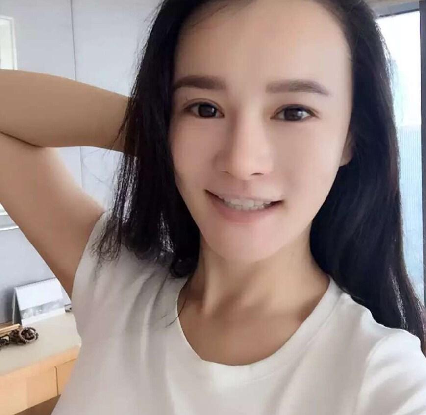 拳王靓太有多美?浓妆礼服长腿最吸睛(32) 第32页