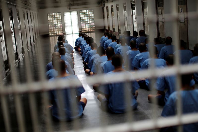 高墙之内:探访泰国重刑犯监狱