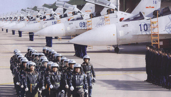 中国军机集体穿越宫古海峡：自卫队拍到手都抖(12) 第12页