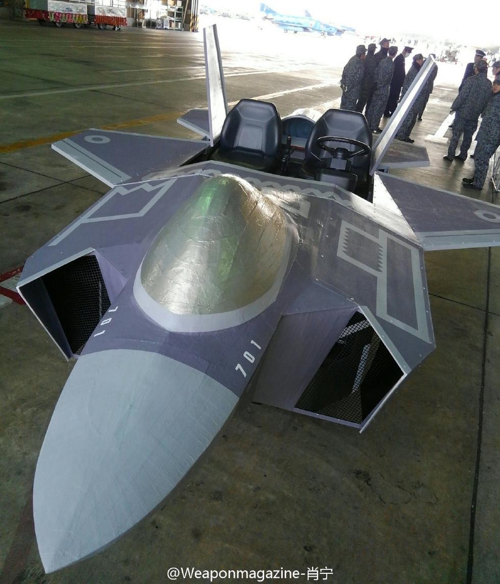 组图：日本空自百里基地航空祭现Q版F-35拖车(4) 第4页