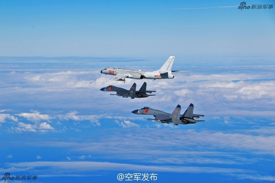 中国空军再赴西太：日F15战机抵近释放干扰弹 第1页