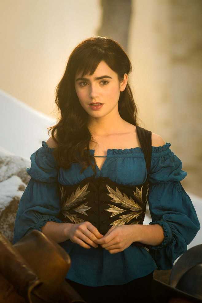 “小赫本”Lily Collins，仙女简直就是她的代名词~(15) 第15页