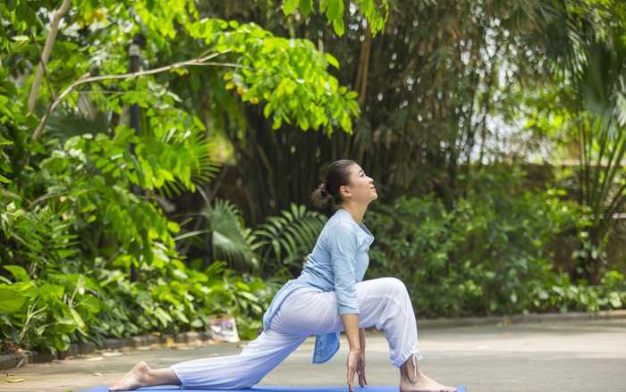 海口户外瑜伽运动，让美女更美，一起学吧！(11) 第11页