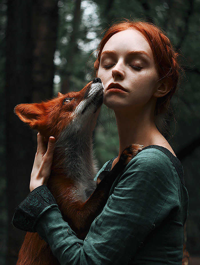 丛林童话 红发少女与赤狐的梦幻人像 第1页