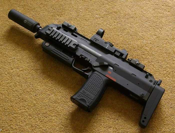 小巧轻便的德国个人防卫武器 MP7冲锋枪(2) 第2页