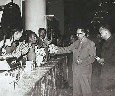 1970年代华国锋在全国各地视察旧照(11) 第11页