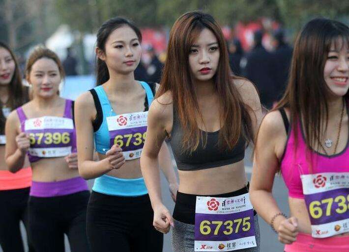 妇女节盘点：那些活跃在马拉松赛道的美女们 第1页