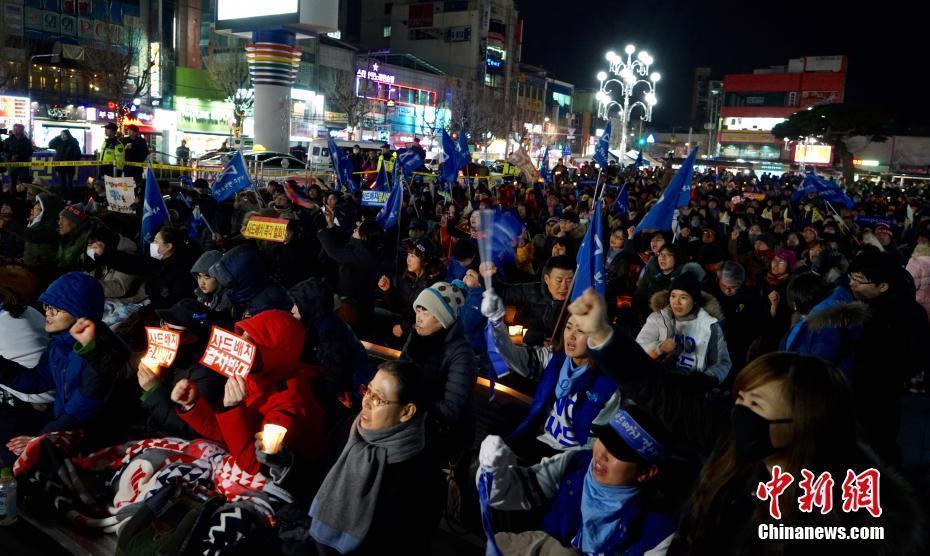 组图：韩国民众集会反对“萨德”部署 第1页