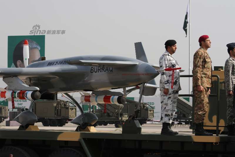 巴基斯坦阅兵秀中国武器：彩虹3无人机编队瞩目(5) 第5页