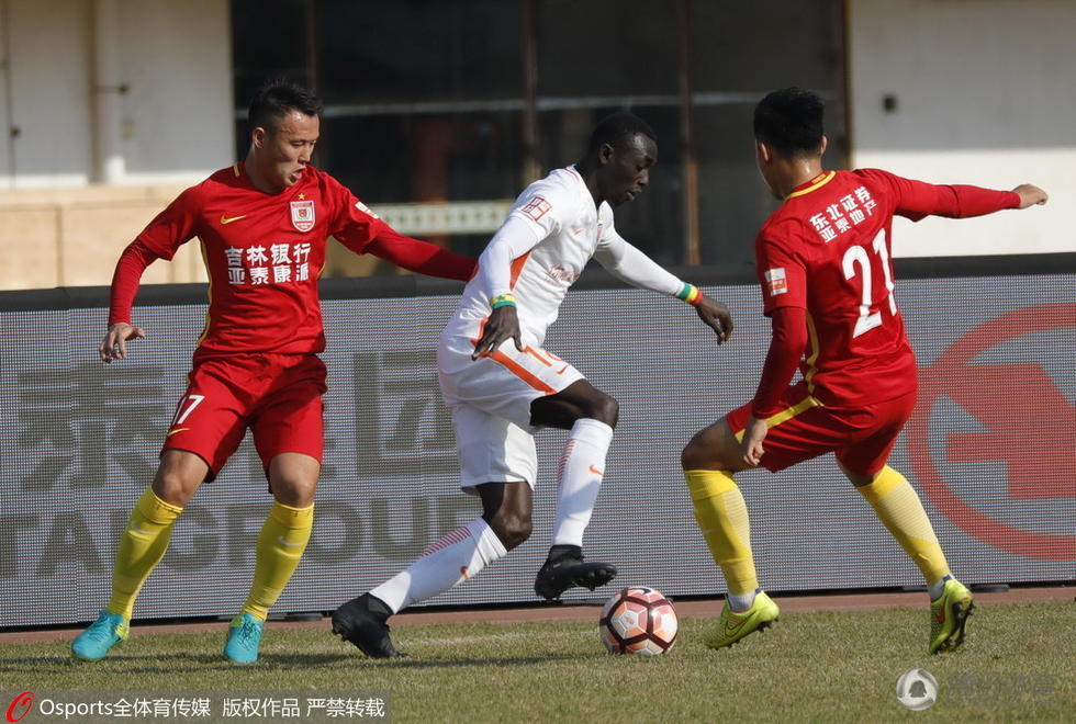 高清：鲁能2-0亚泰领跑积分榜 西塞梅开二度(5) 第5页