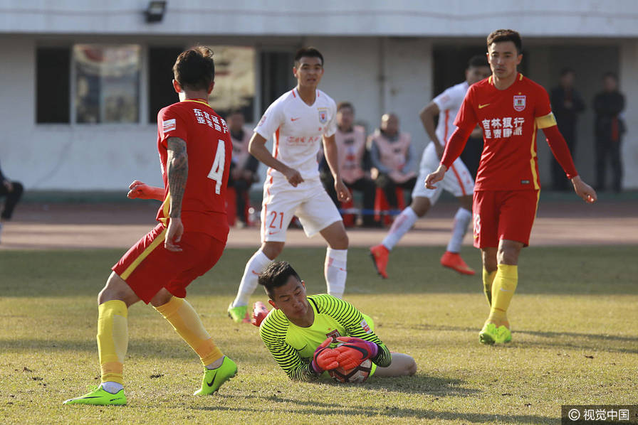 西塞梅开二度 鲁能2-0亚泰3连胜登顶(3) 第3页