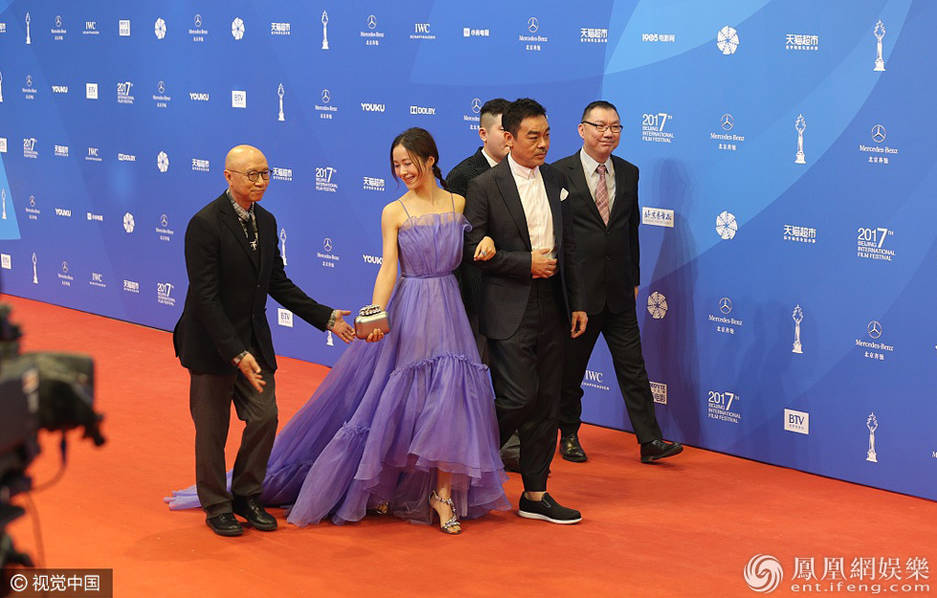 7届北京国际电影节开幕式红毯：群星亮相 第1页
