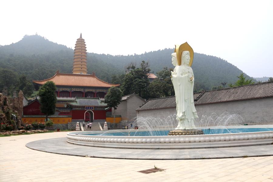 洛阳灵山寺