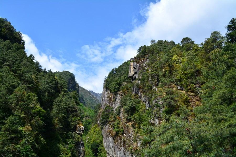 玉带路随拍之丛山峻岭 第1页