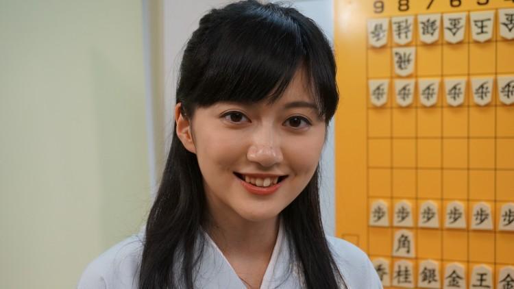 女棋手15岁出道被嘲笑像男生 9年后美翻(4) 第4页