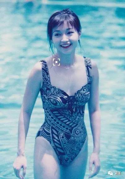 林青霞李嘉欣20年前泳装照比当红小花更时髦 第1页