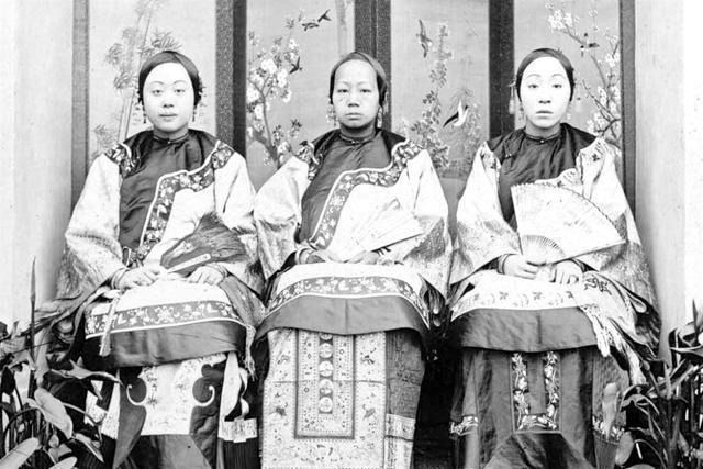 二十世纪初的福州女 传统头饰三把刀 第1页