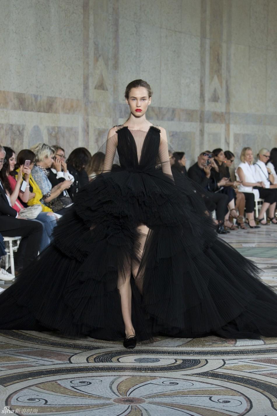 Giambattista Valli 2017秋冬高定系列(47) 第47页