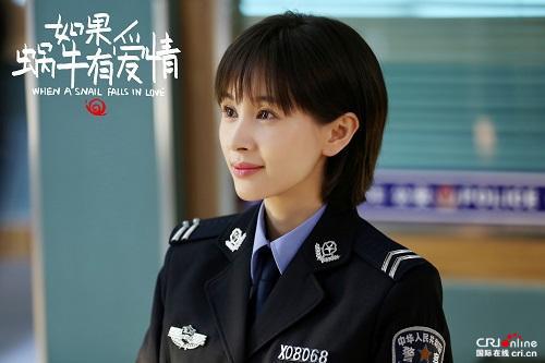 baby景甜白百何王子文 小花们穿警服谁最美？ 第1页