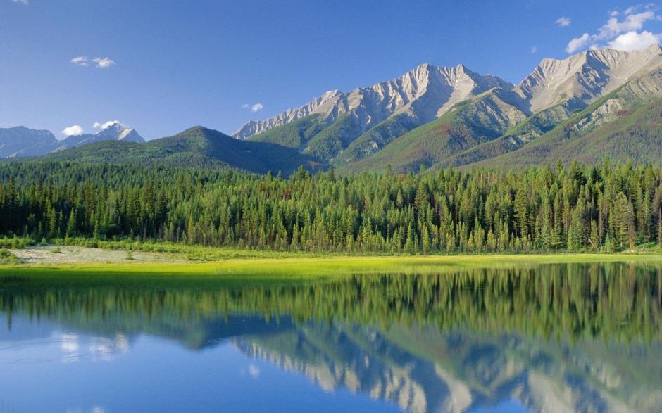 湖水静态写真绝美景色高清风景壁纸