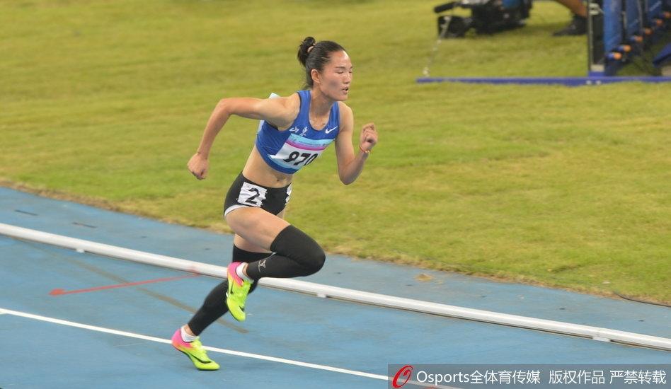 全运会女子400栏决赛 山东队王欢夺冠 第1页