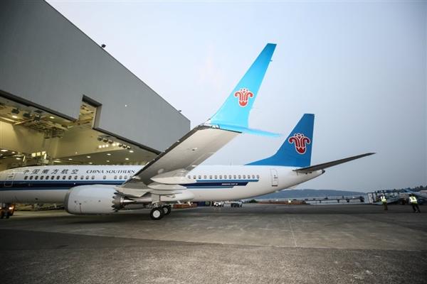 南航首架波音737 MAX 8亮相(3) 第3页