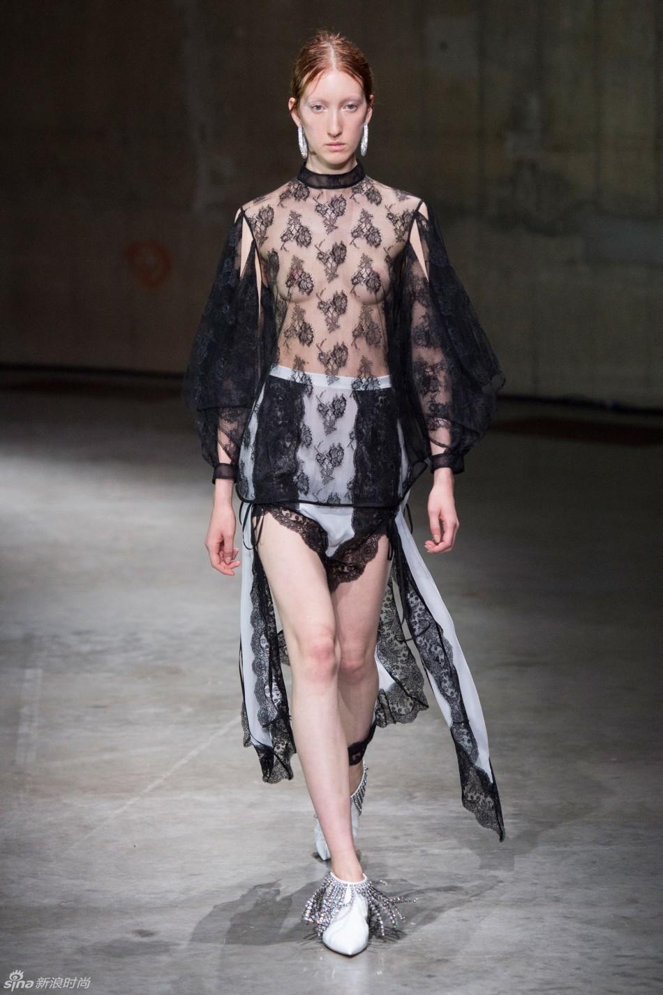 Christopher Kane 2018春夏系列(36) 第36页