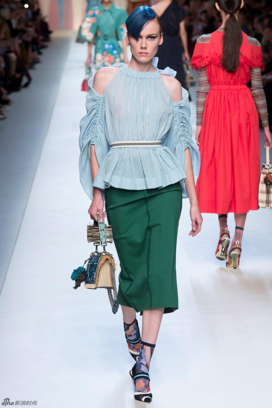 Fendi 2018春夏系列(33) 第33页