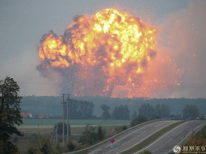 独家：乌克兰18.8万吨军火库爆炸 周边村庄极为惨烈(3) 第3页