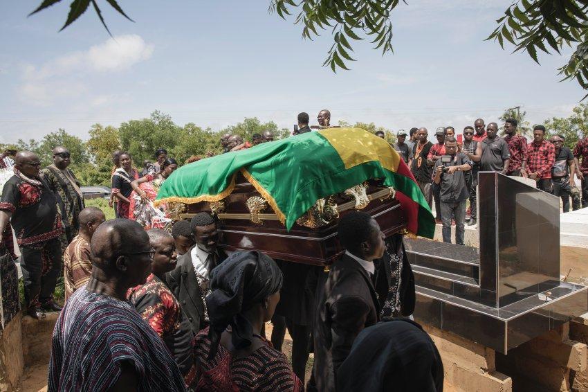 在西非的这个国家,他们是这样举行葬礼的(6) 第6页