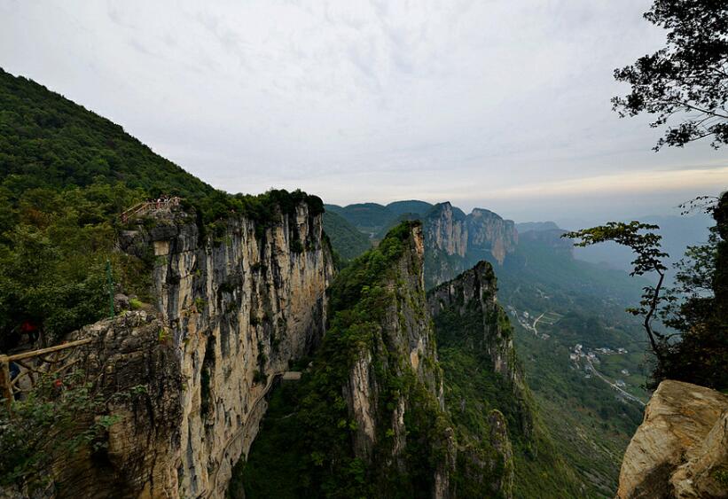 湖北黄鹤桥峰林风景图片(5) 第5页