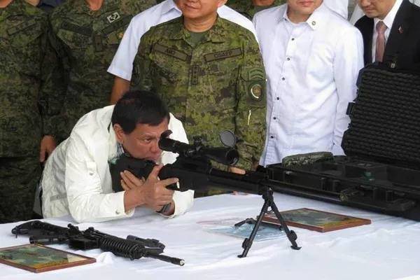 总统都爱！菲律宾军击毙匪首用的中国这杆枪有多牛 第1页