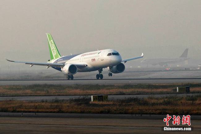 升空近4小时 C919完成第三次试飞(7) 第7页