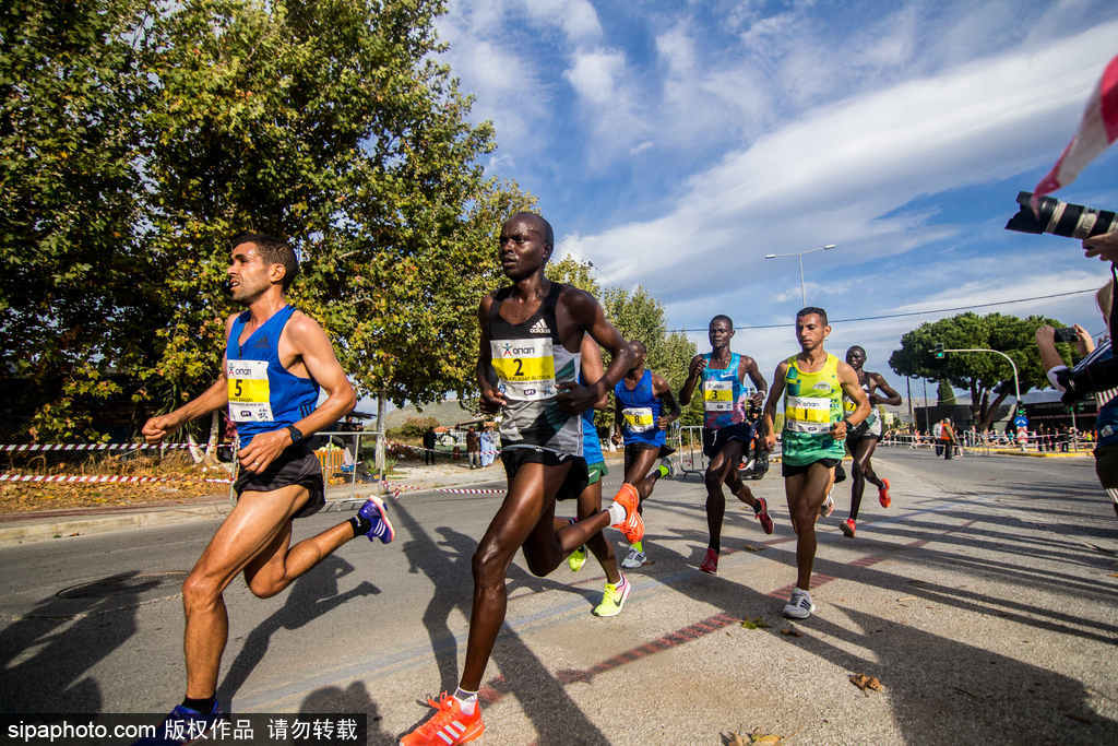 第35届雅典经典马拉松开跑 超过51000参加比赛 第1页