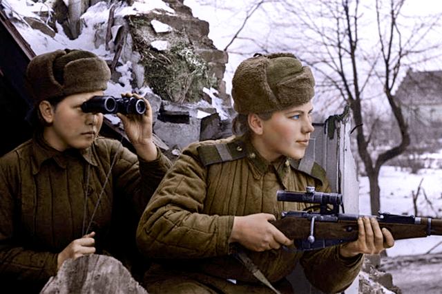 苏德战场上的女武神：二战苏军女兵 第1页