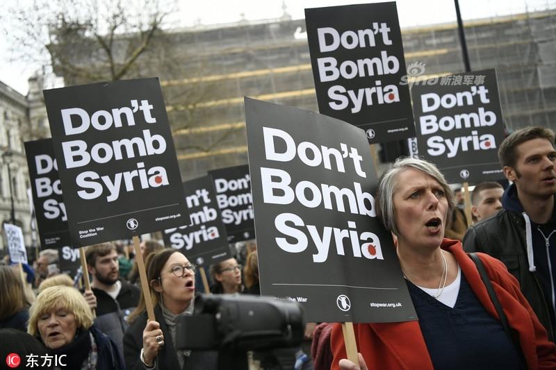 罔顾民意！英民众示威游行反对打击叙利亚遭警察镇压 第1页