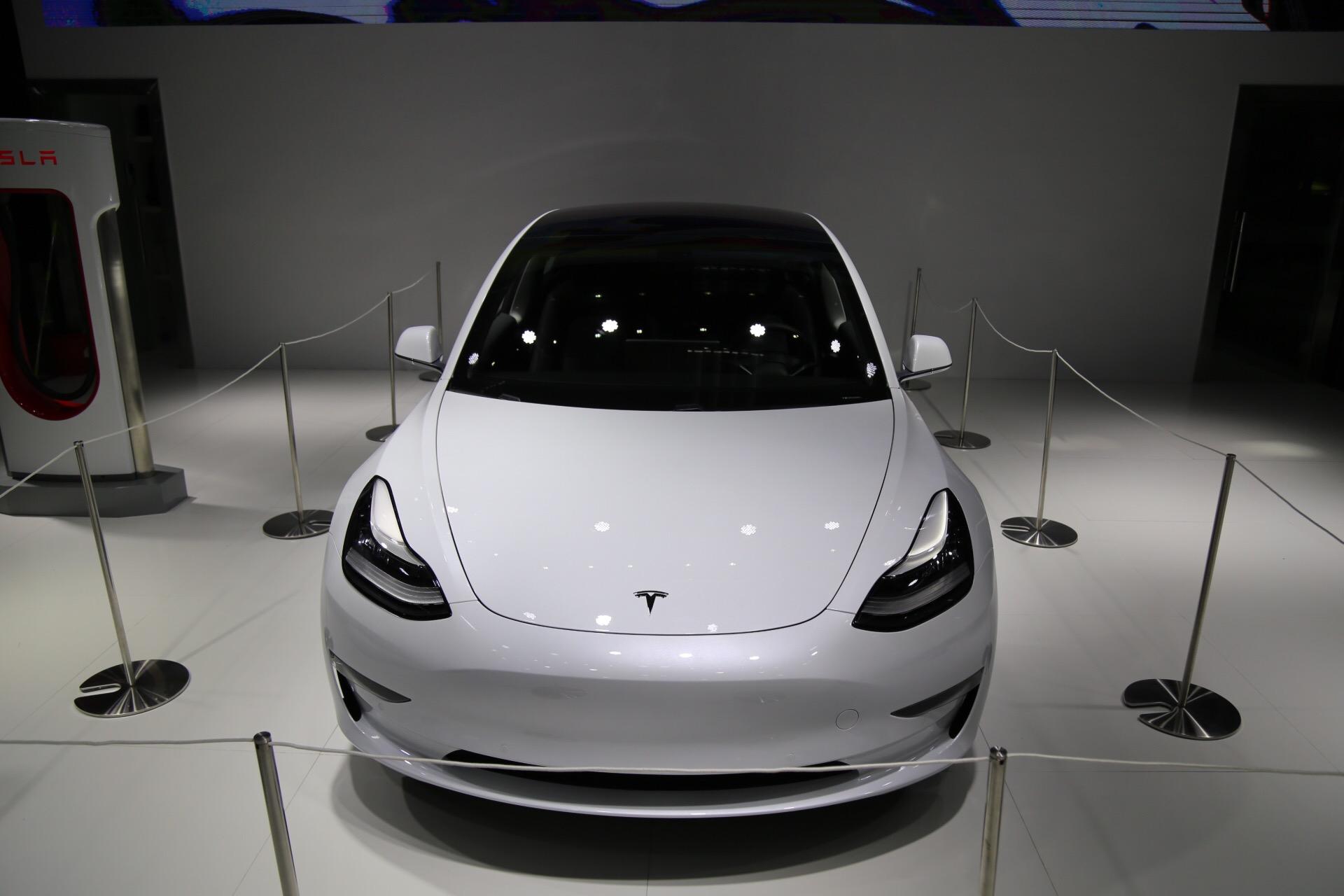 特斯拉model 3