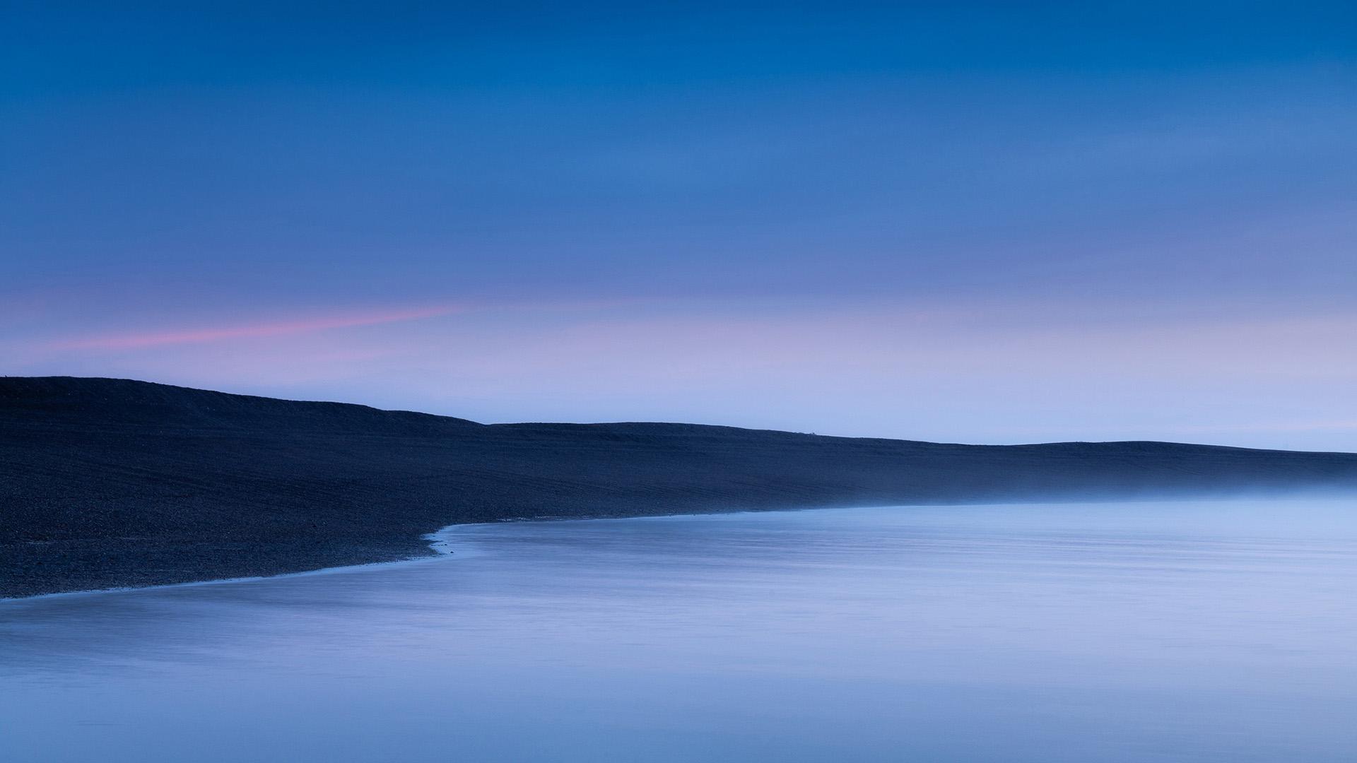 静谧唯美海面风景图片桌面壁纸