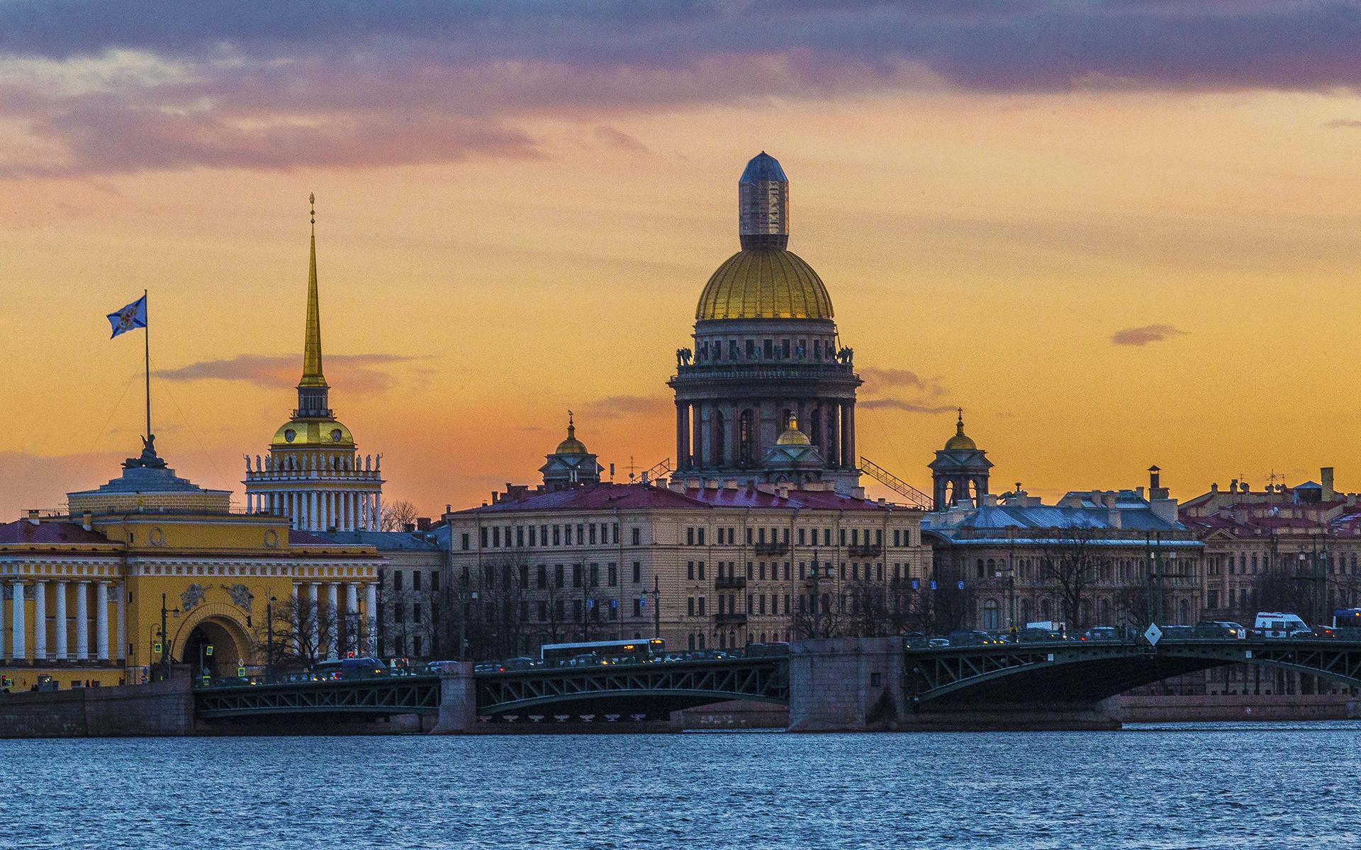 俄罗斯圣彼得堡建筑风景图片壁纸