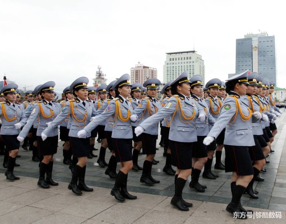 实拍 蒙古国的女兵,丰满健硕,有的颜值较高