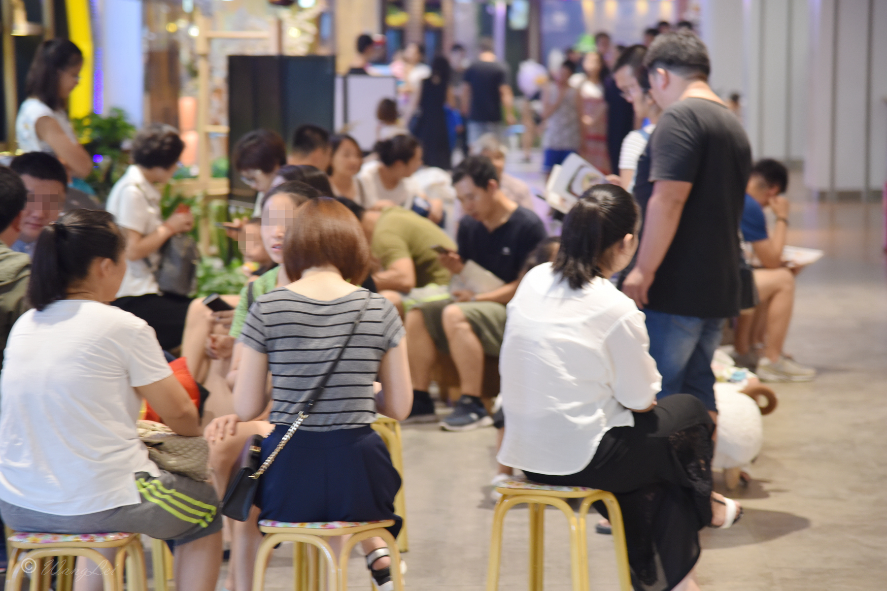 直击餐馆流行的等餐文化 有人为吃一顿饭干坐俩小时(7) 第7页