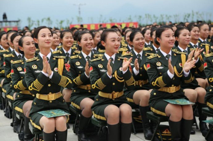 中国女兵气质