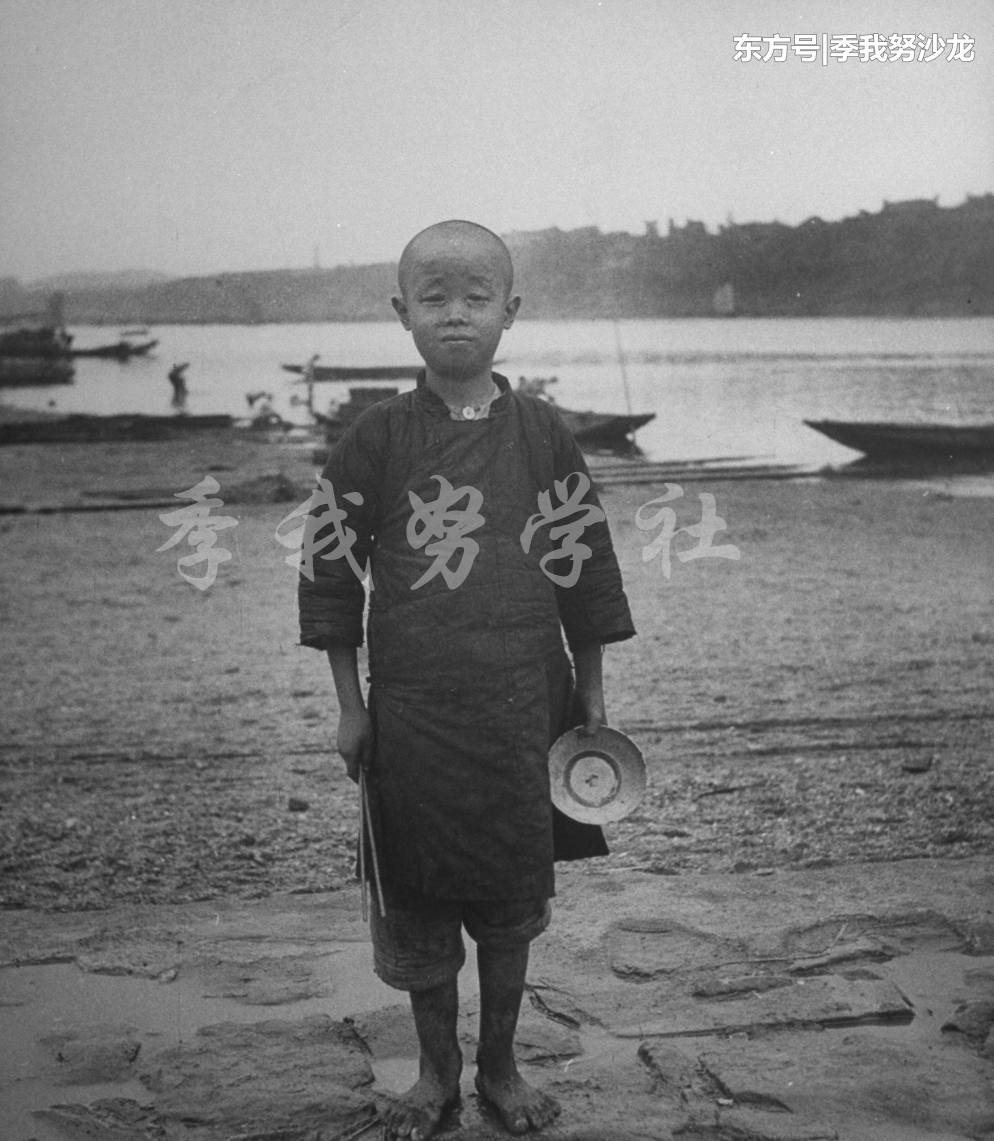 战后的儿童：1945年11月上海日本侨民的孩子等待遣返回国(2) 第2页