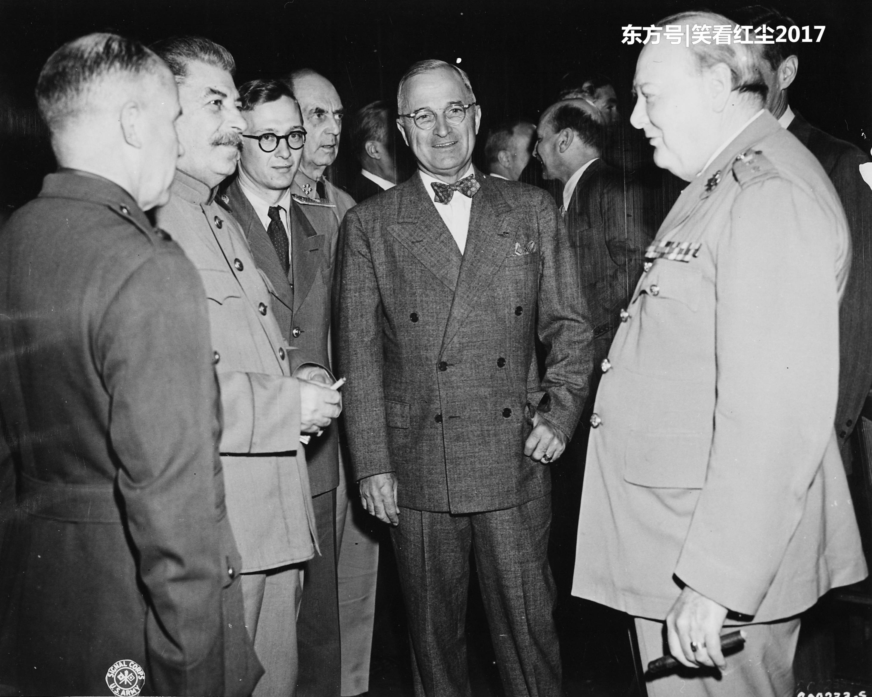 温斯顿丘吉尔,哈里杜鲁门和约瑟夫斯大林出席德国波茨坦会议,1945年7